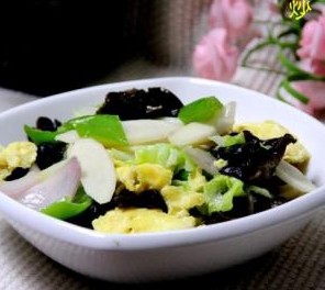 鸡蛋炒木耳的做法 鸡蛋炒木耳的做法