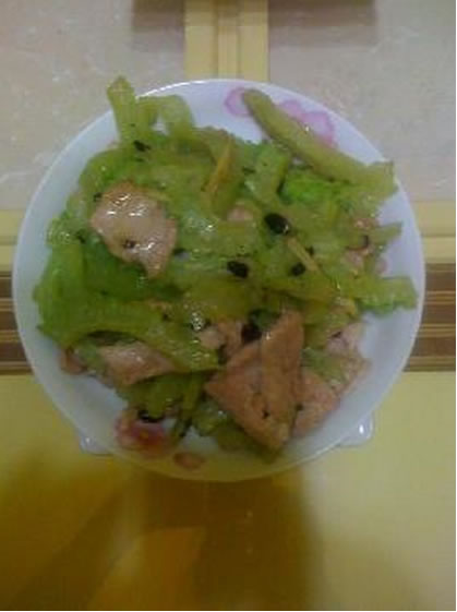苦瓜滑肉片的做法 苦瓜滑肉片的做法