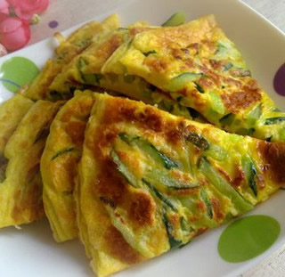 黄瓜鸡蛋饼的做法
