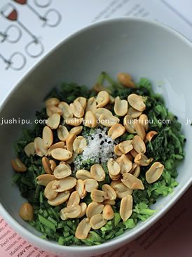 花生米拌香菜的做法 花生米拌香菜的做法