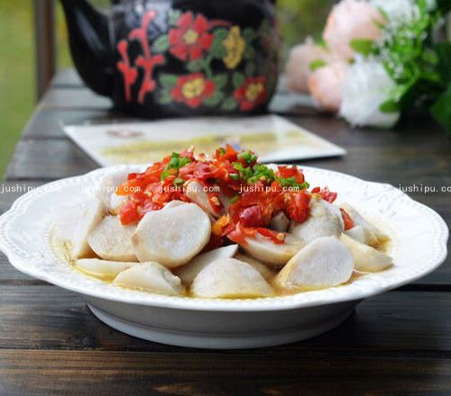 剁椒芋头的做法 jushipu.com