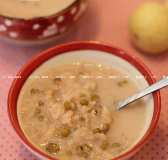 绿豆奶粥的做法 jushipu.com