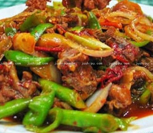 爆炒羊羔肉的做法 jushipu.com