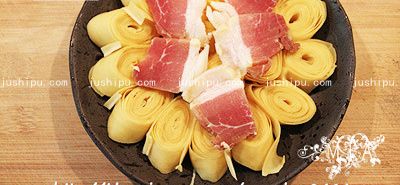 咸肉蒸百叶的做法 jushipu.com
