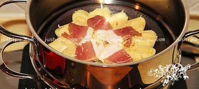 咸肉蒸百叶的做法 jushipu.com