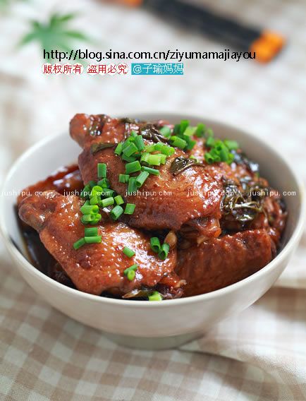 茶香鸡翅中的做法 jushipu.com