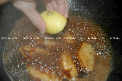 蚝汁鸡翅的做法 jushipu.com