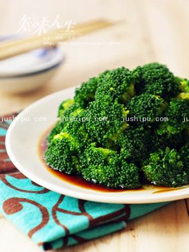 白灼西兰花的做法 白灼西兰花的做法