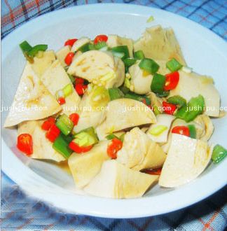 双椒炝素鸡的做法 双椒炝素鸡的做法