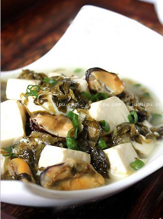 咸菜炖豆腐的做法 jushipu.com