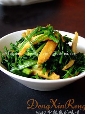 水芹菜炒豆腐干的做法 水芹菜炒豆腐干的做法