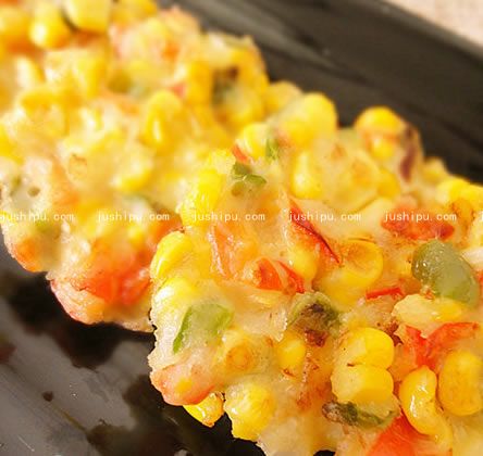 煎玉米饼的做法 jushipu.com