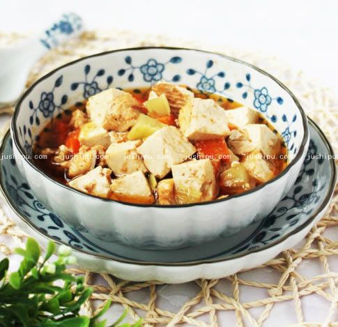 沙茶豆腐鸡丁的做法 jushipu.com