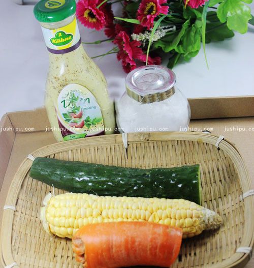 经典蔬菜沙拉的做法 jushipu.com