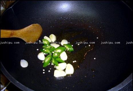 韩式炒鱿鱼的做法 jushipu.com