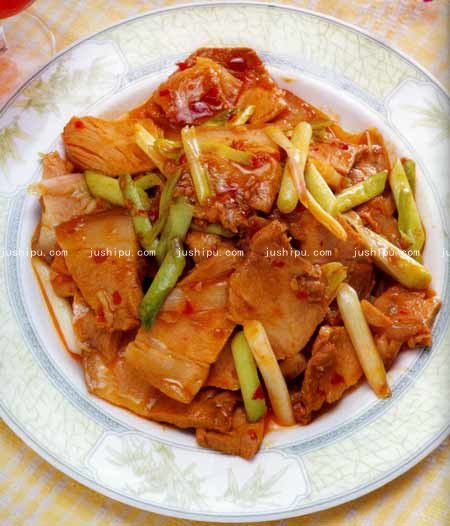 蒜苗五花肉的做法 jushipu.com