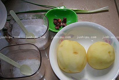 干煸土豆丝的做法 jushipu.com