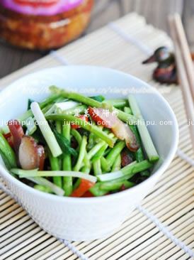 篱蒿炒腊肉的做法 篱蒿炒腊肉的做法